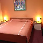 Hotel Art Nirvana 3*