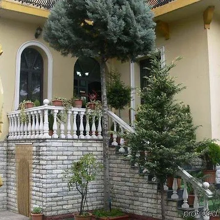 Hotel Art Nirvana 3*