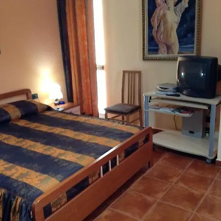 Hotel Art Nirvana 3*