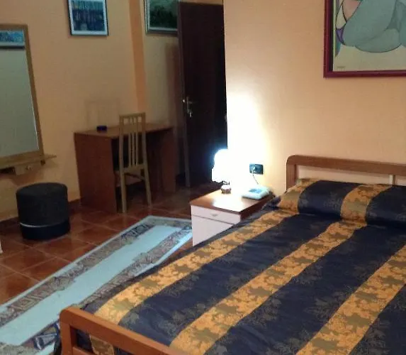 Otel Art Nirvana Tiran