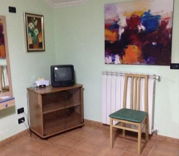 Otel Art Nirvana Tiran