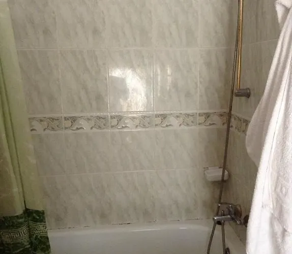 Otel Art Nirvana Tiran