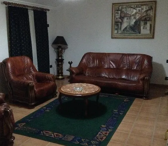 Otel Art Nirvana Tiran