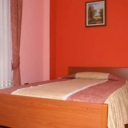 Art Nirvana 3* 地拉那