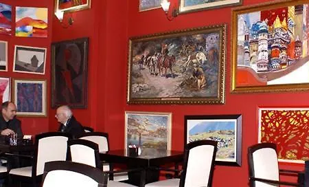 Art Nirvana 地拉那