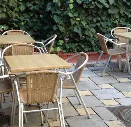 酒店 Art Nirvana 3*